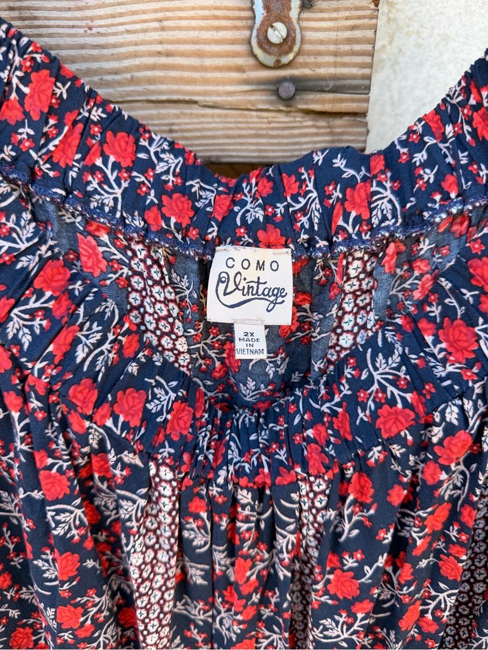 Como Vintage Navy Tunic with Red Floral Print - Picture 6 of 8
